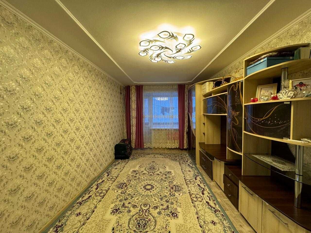 S  Продам 5-ти ком по Мира 3/5 этаж, не угловая