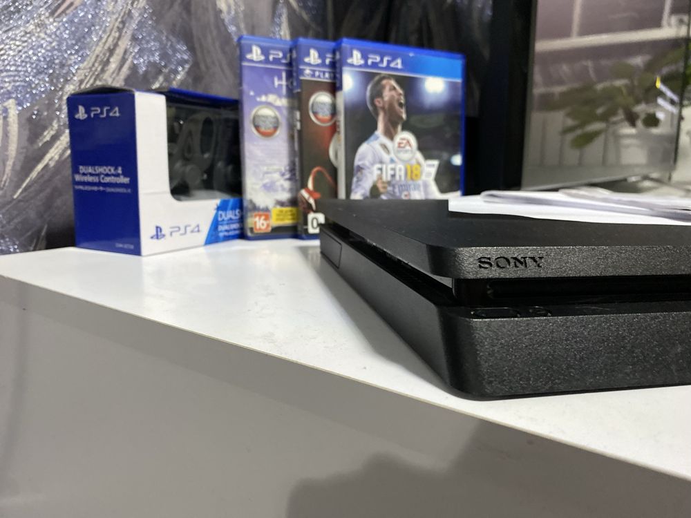 Продам пс 4/ps 4 slim