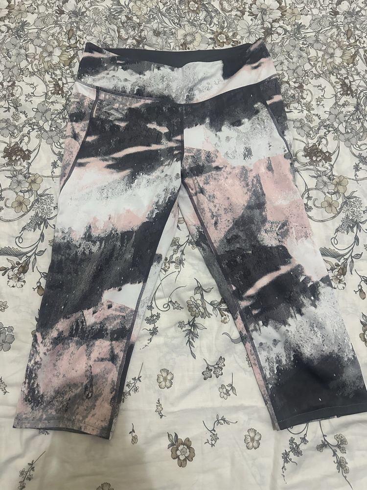 Продам Женские лосины
