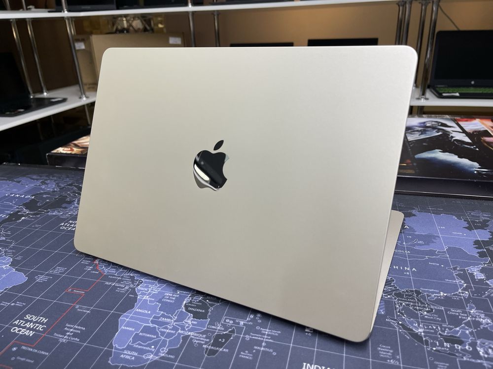 MacBook Air 13 M2 2022 Apple M2/RAM 8GB/SSD 256GB/2 цикла