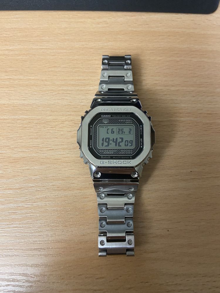 Продам часы CASIO GMW-B5000