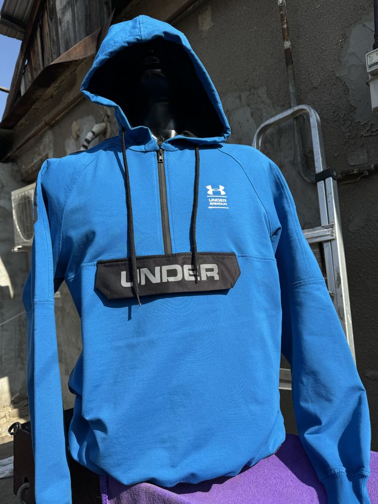 Кофта  спортивная Under Armour М