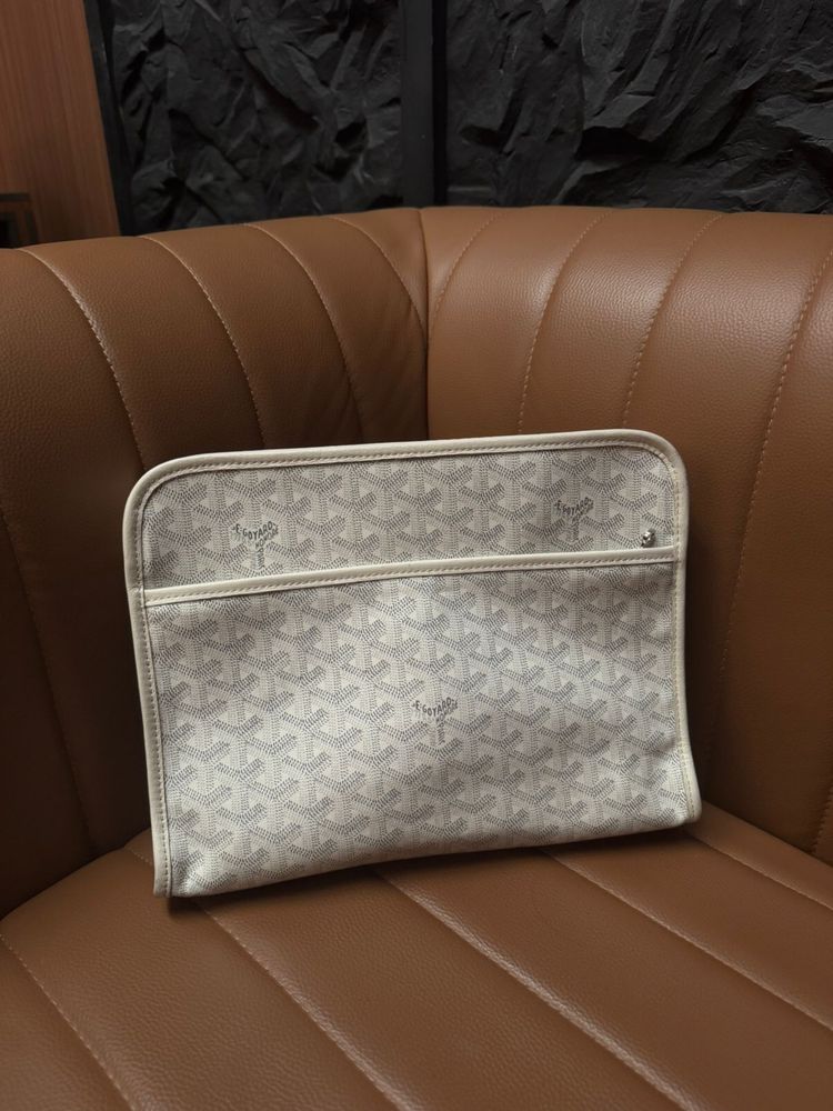 Goyard clutch white