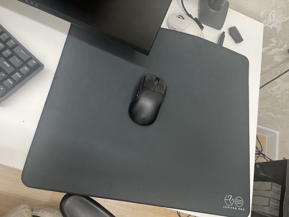 Продам lgg jupiter pro коврик игровой