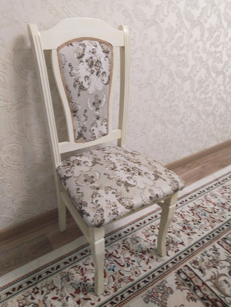 Орындықтар сатылады