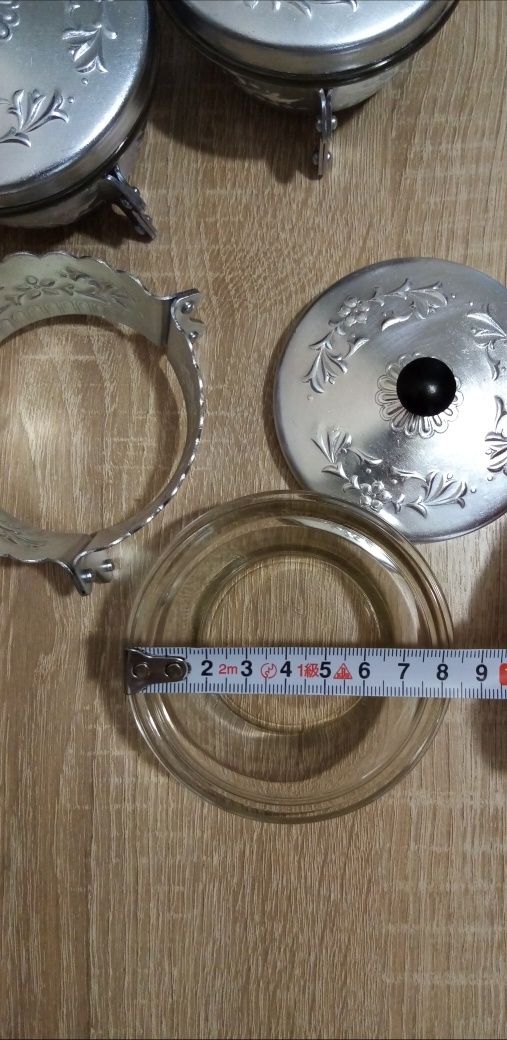 Икорницы с крышечкой на ножках