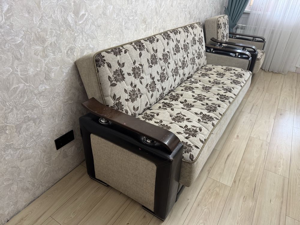 Диван с креслом Embawood