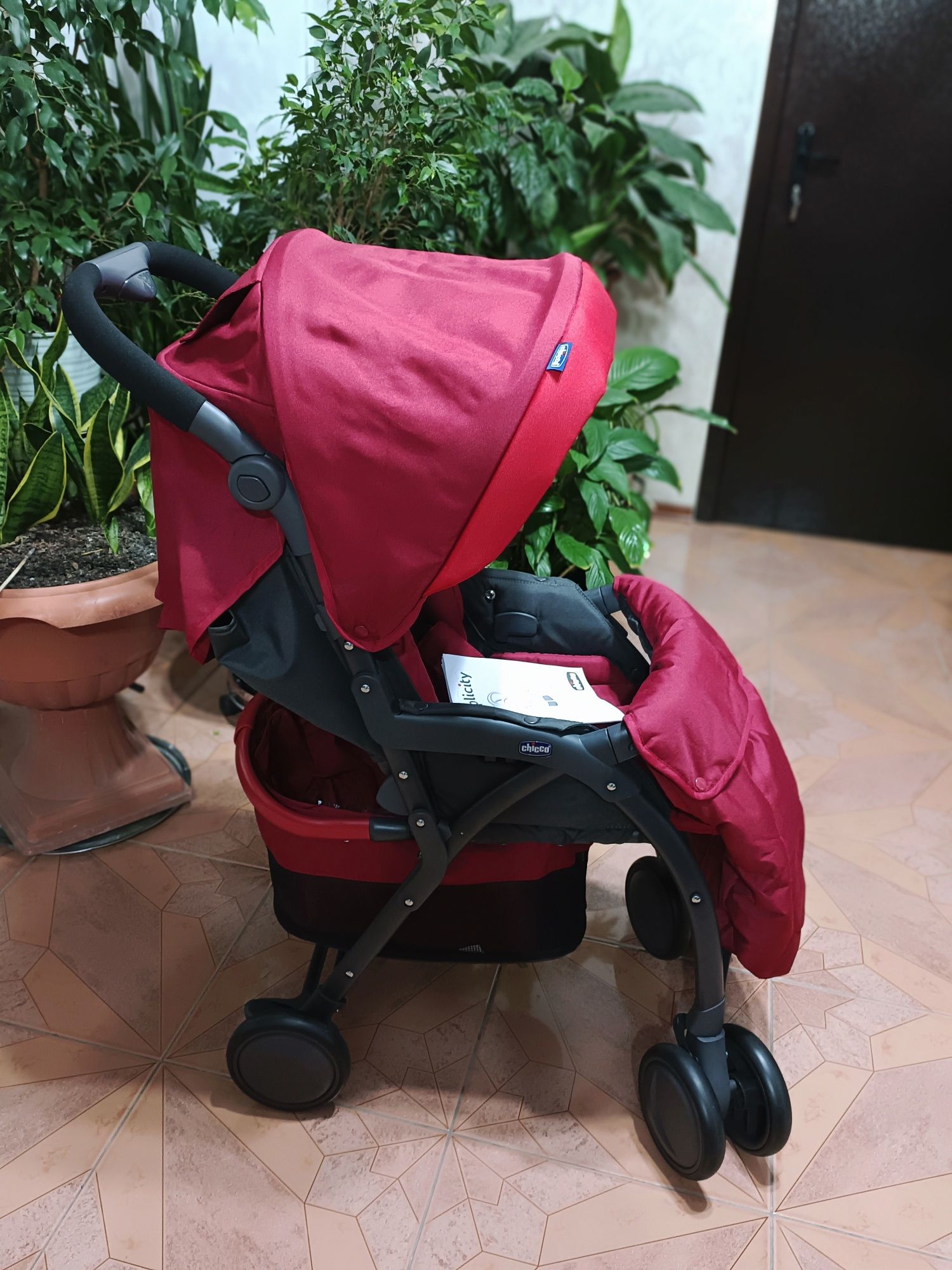Новая Коляска Chicco Simplicity Top Scarlet