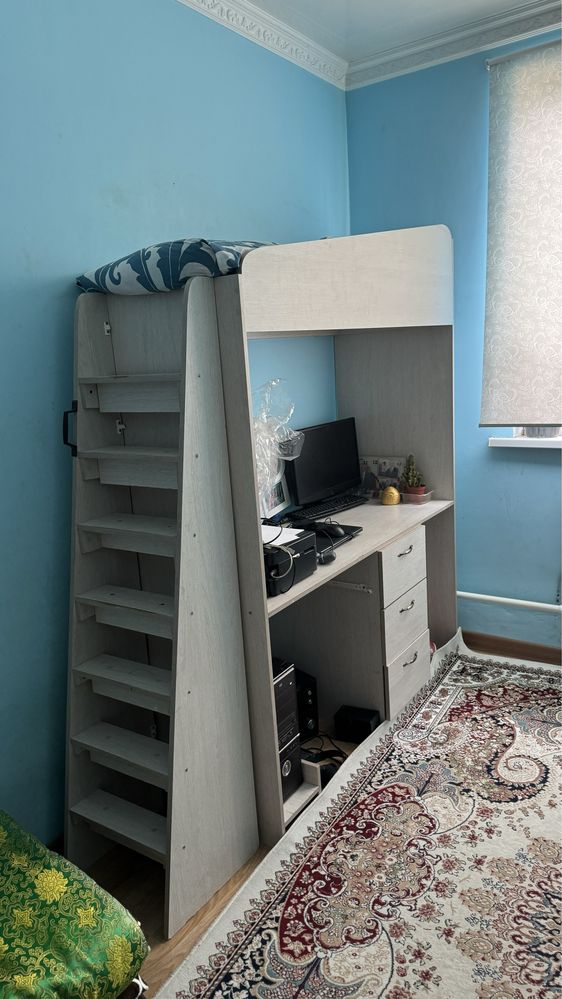 Ярусная кровать детская.