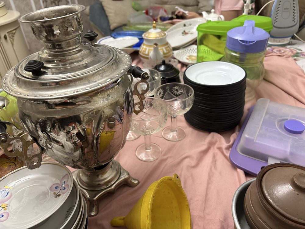 Продам посуду кастрюли самовар