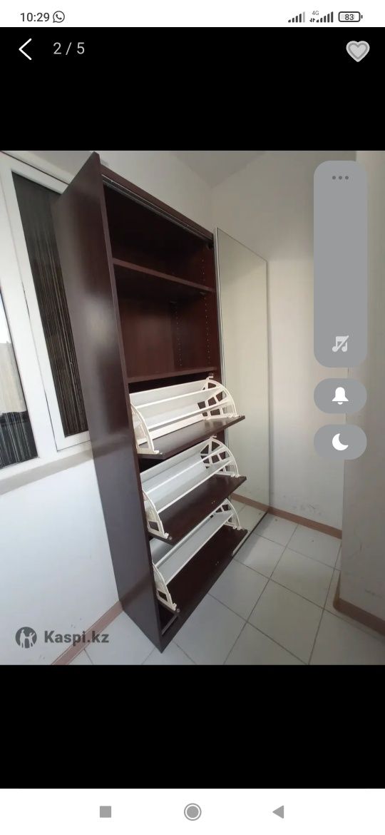 Прихожая со зеркалом.