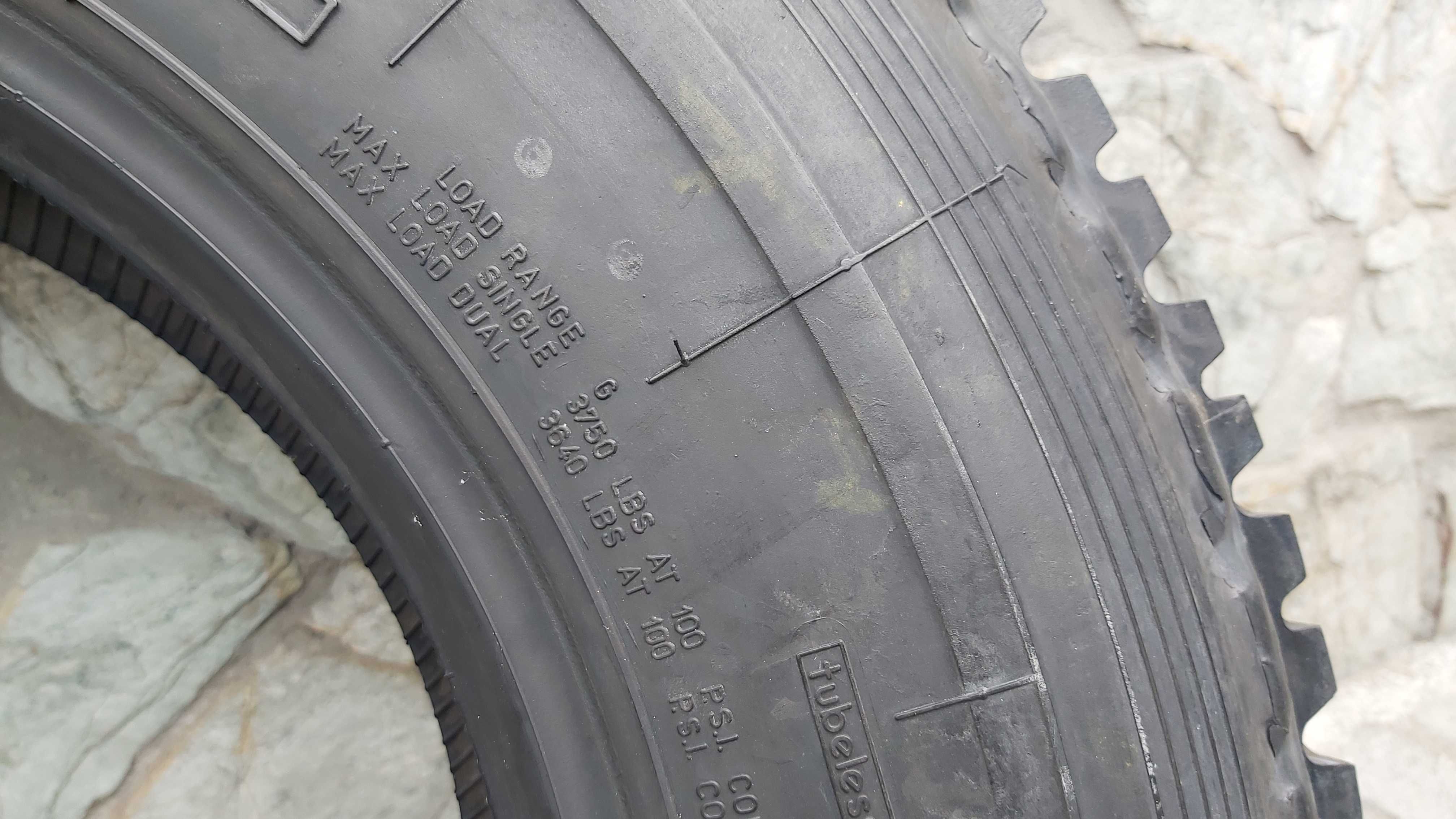 Комплект резины UNIROYAL 225/75 R17.5