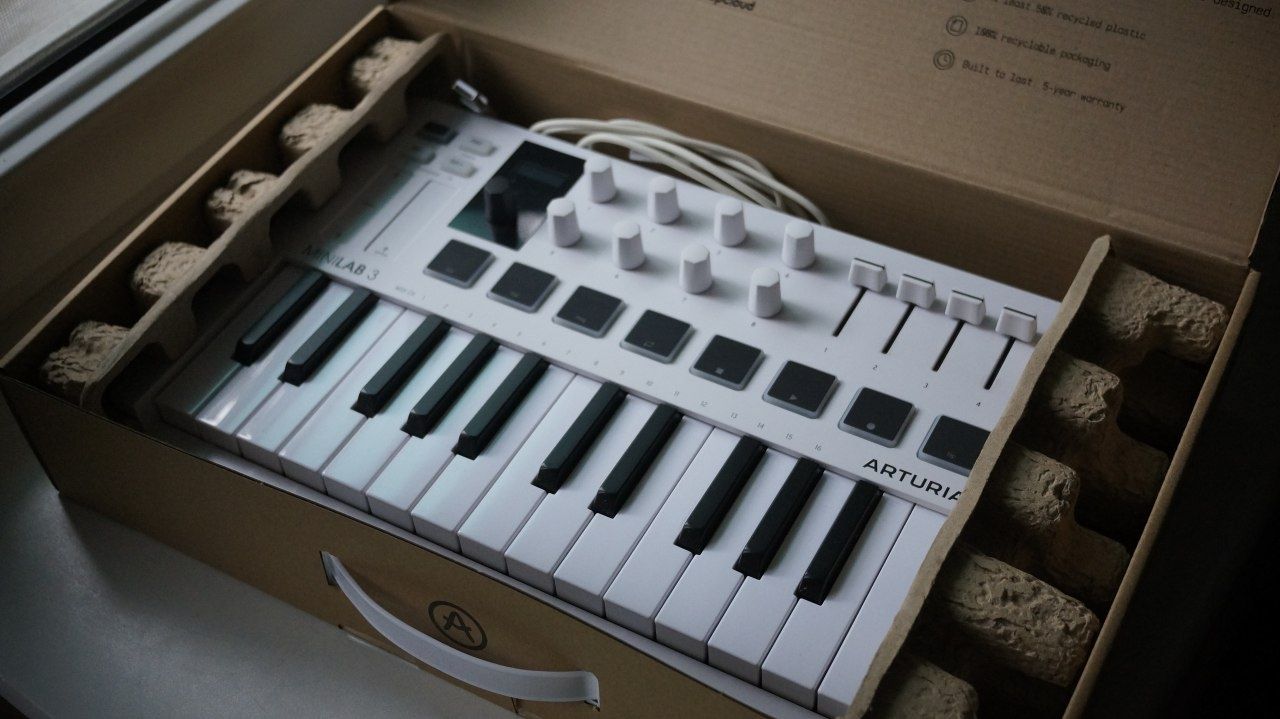 Midi-клавиатура ARTURIA MiniLab 3