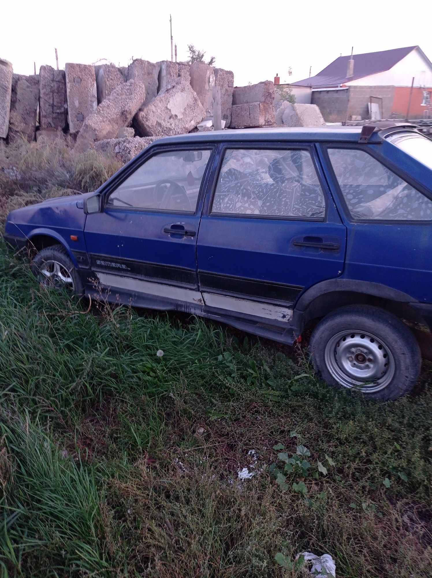 продам машину ВАЗ 21093