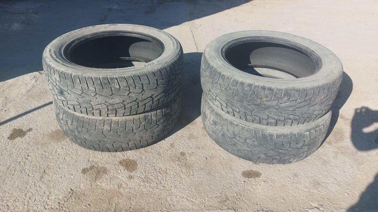 Delmax 215/60/17