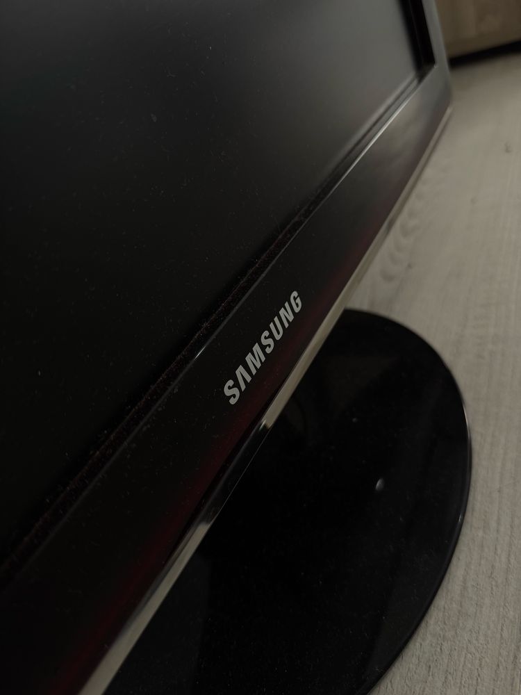 Продам монитор samsung