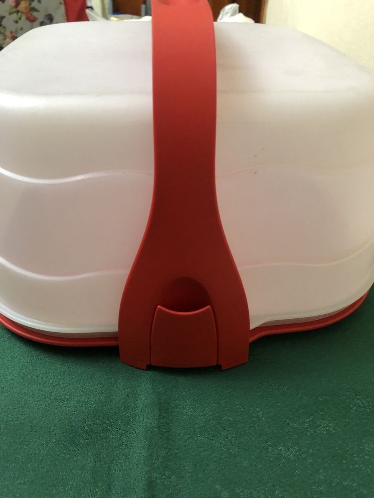 Посуда для торта  Tupperware