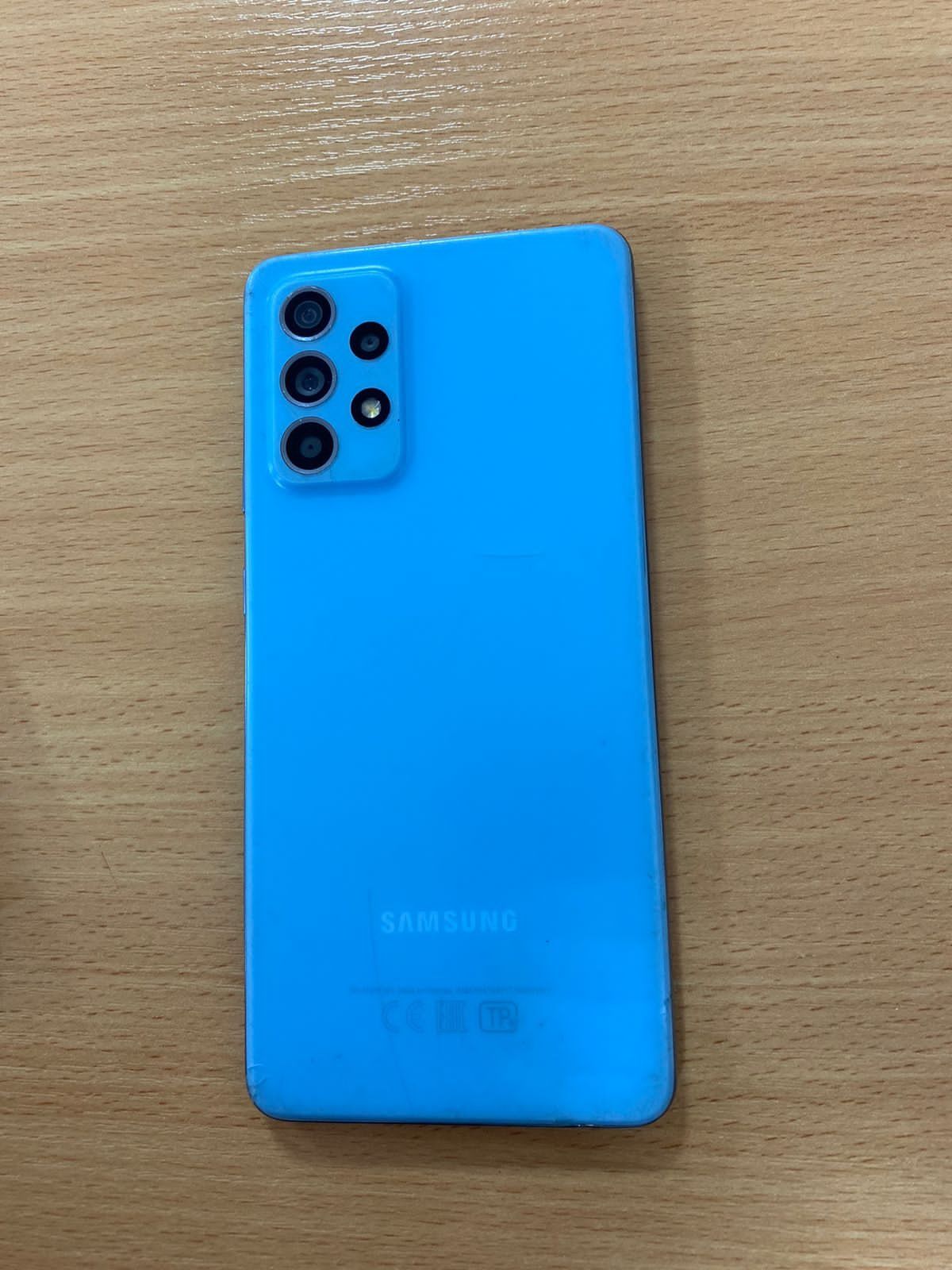 Продам Samsung A52
