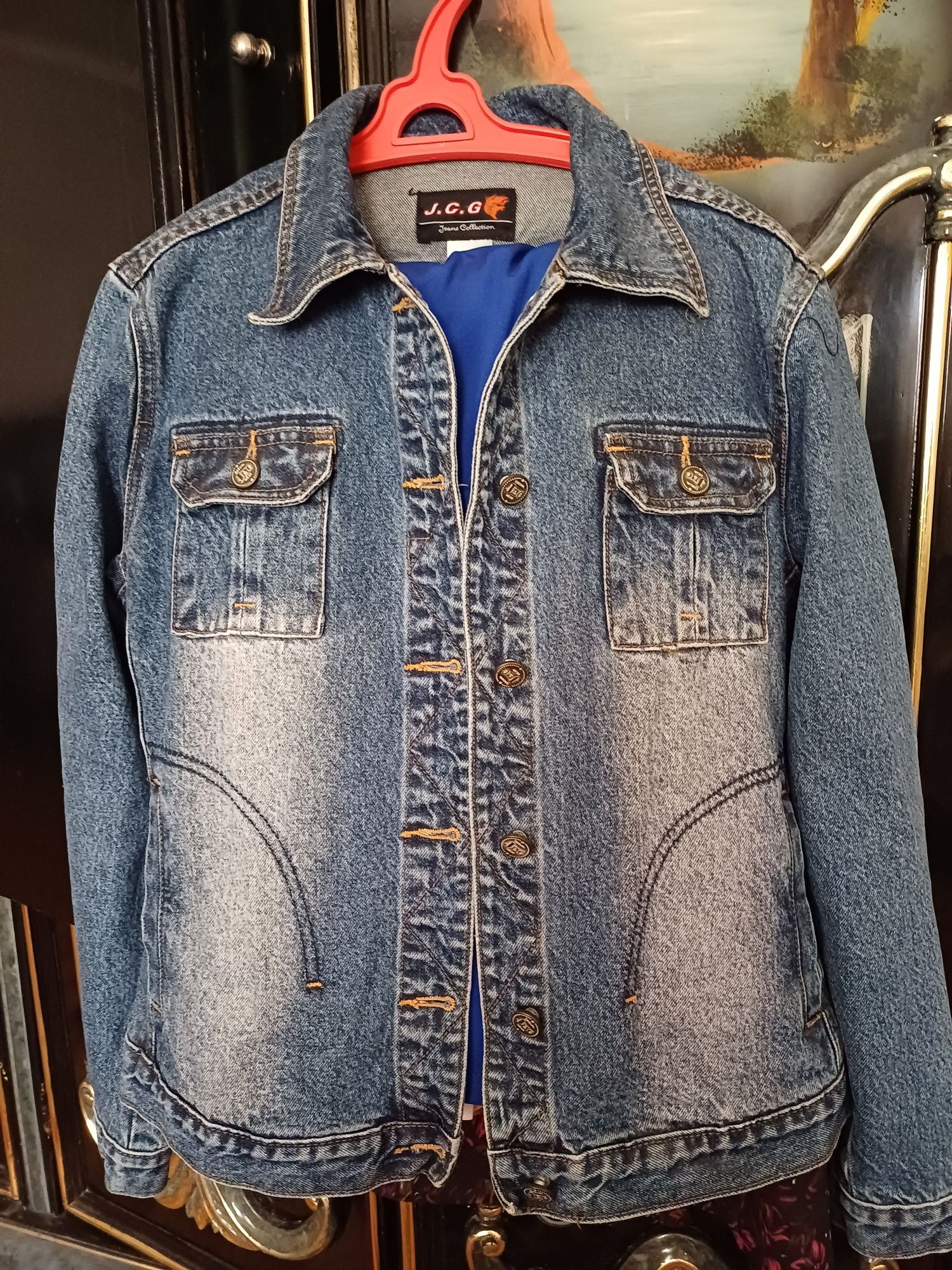 Продам женский халат, джинсовый пиджак,джинсы,кофточки