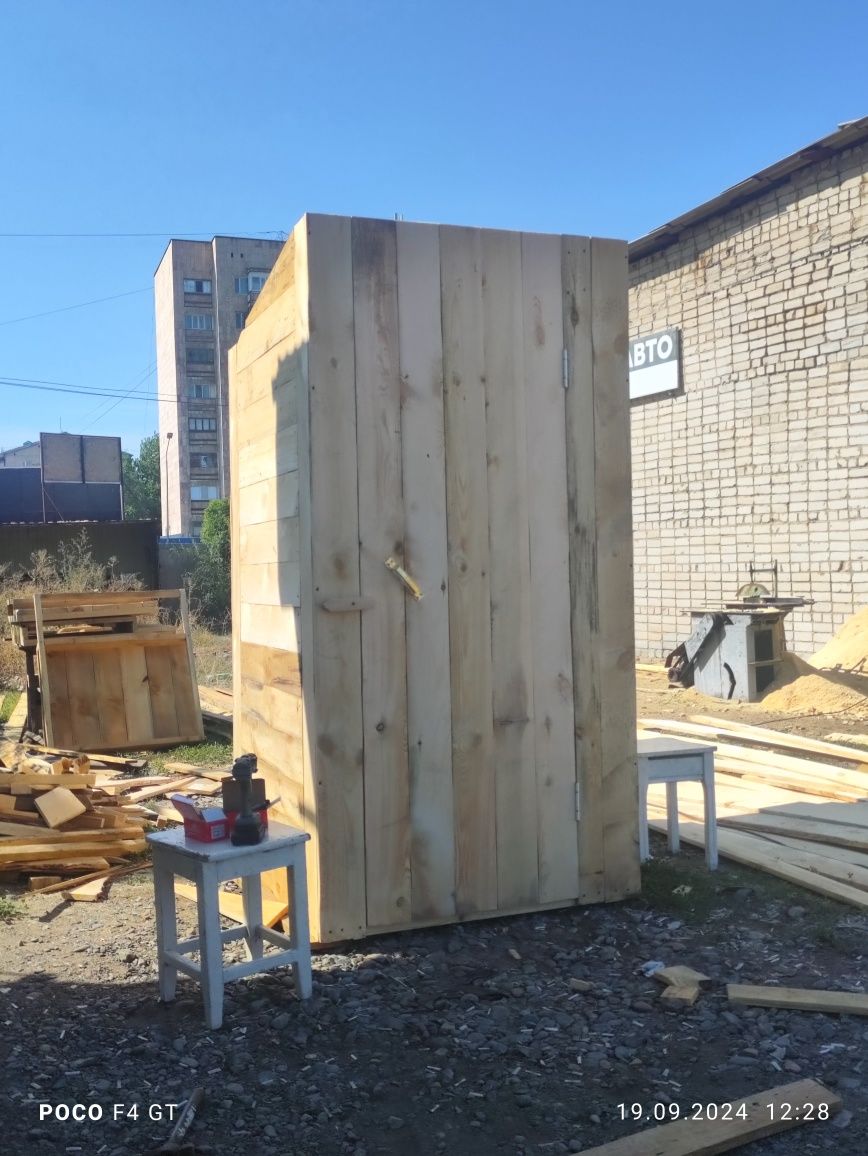 Продам уличные туалеты, душ и штакетники