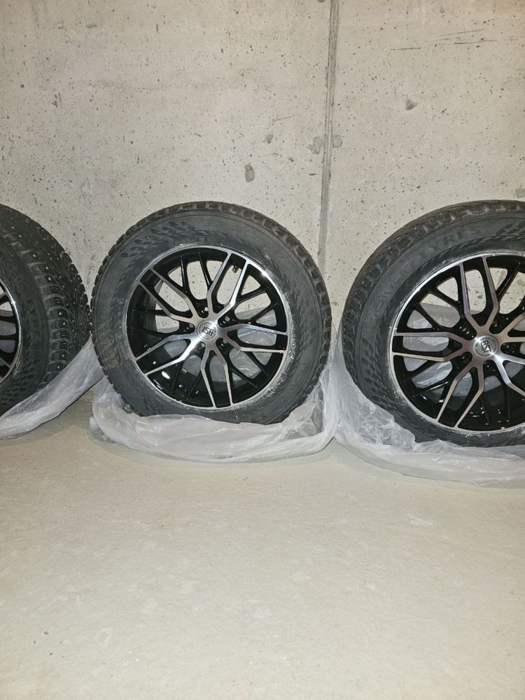 Nokian Hakkapelitta 9 (225/60/R17