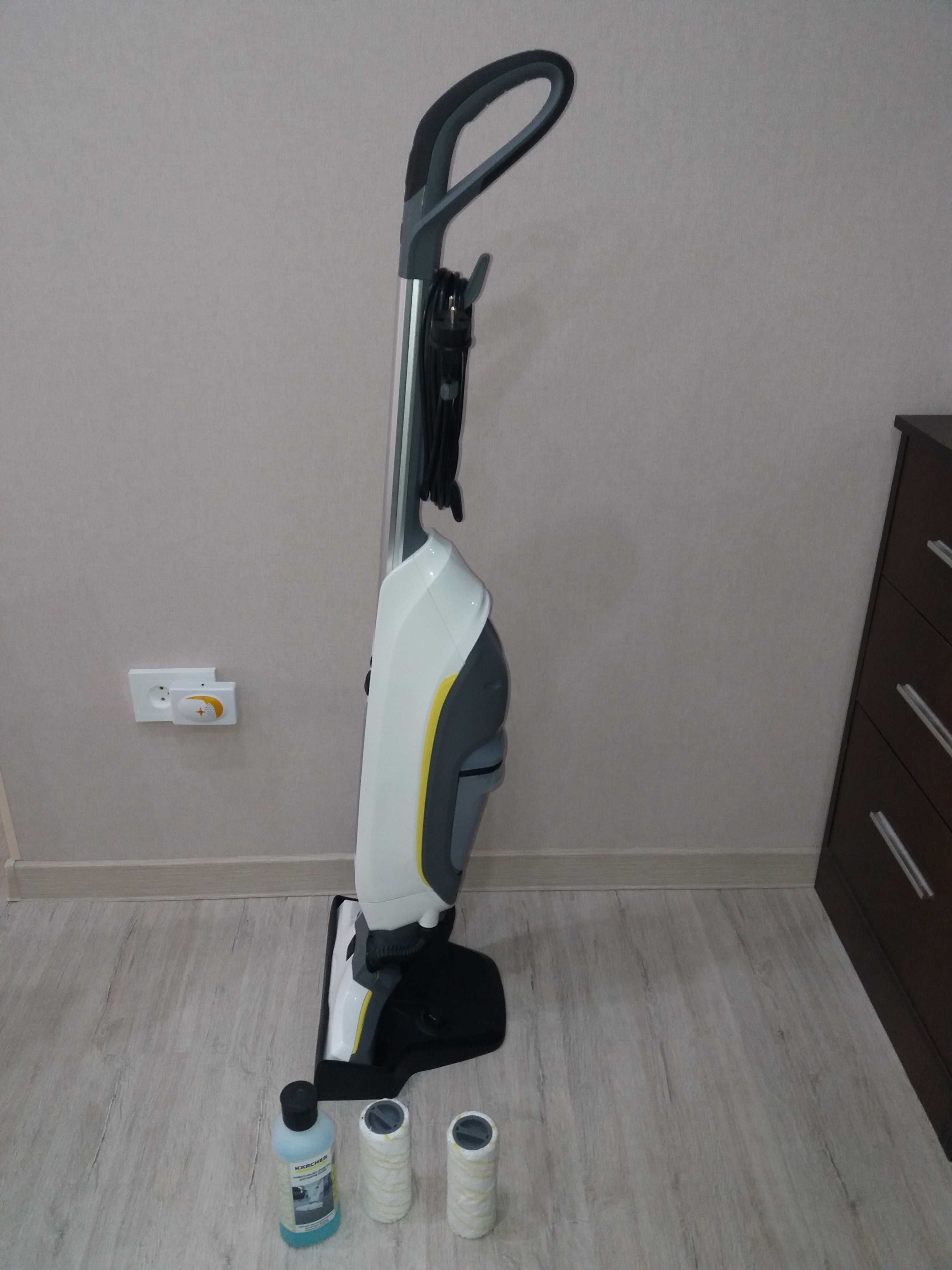 Поломоечная машина (пылесос, электрошвабра) KARCHER FC 5 Premium