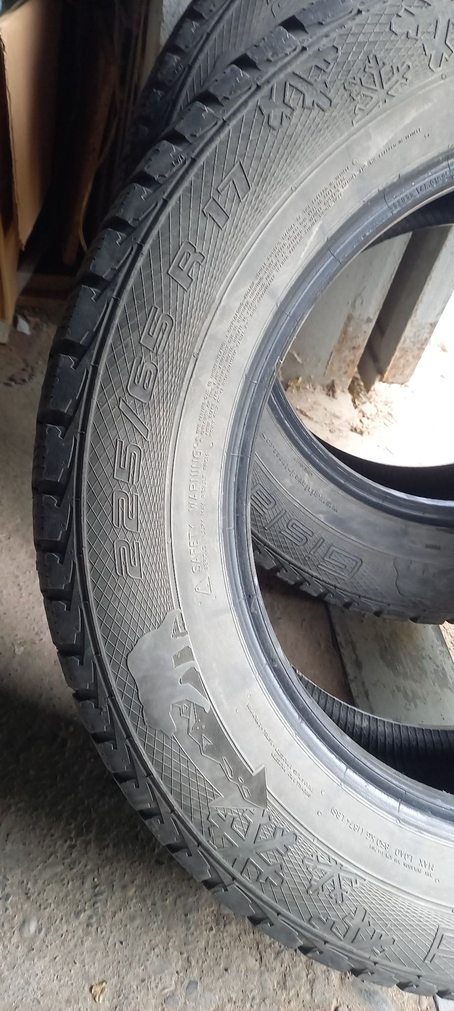 Автошины зимние размер  225х65R17
