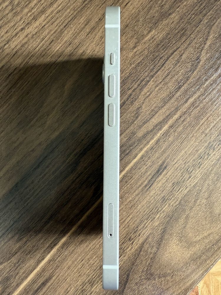 Продам Iphone 14