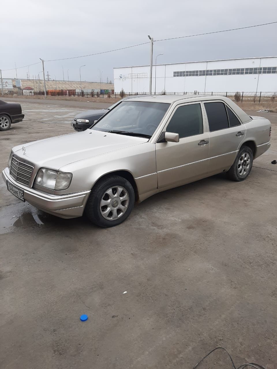 Мерс 124 сатам или ауыстырам