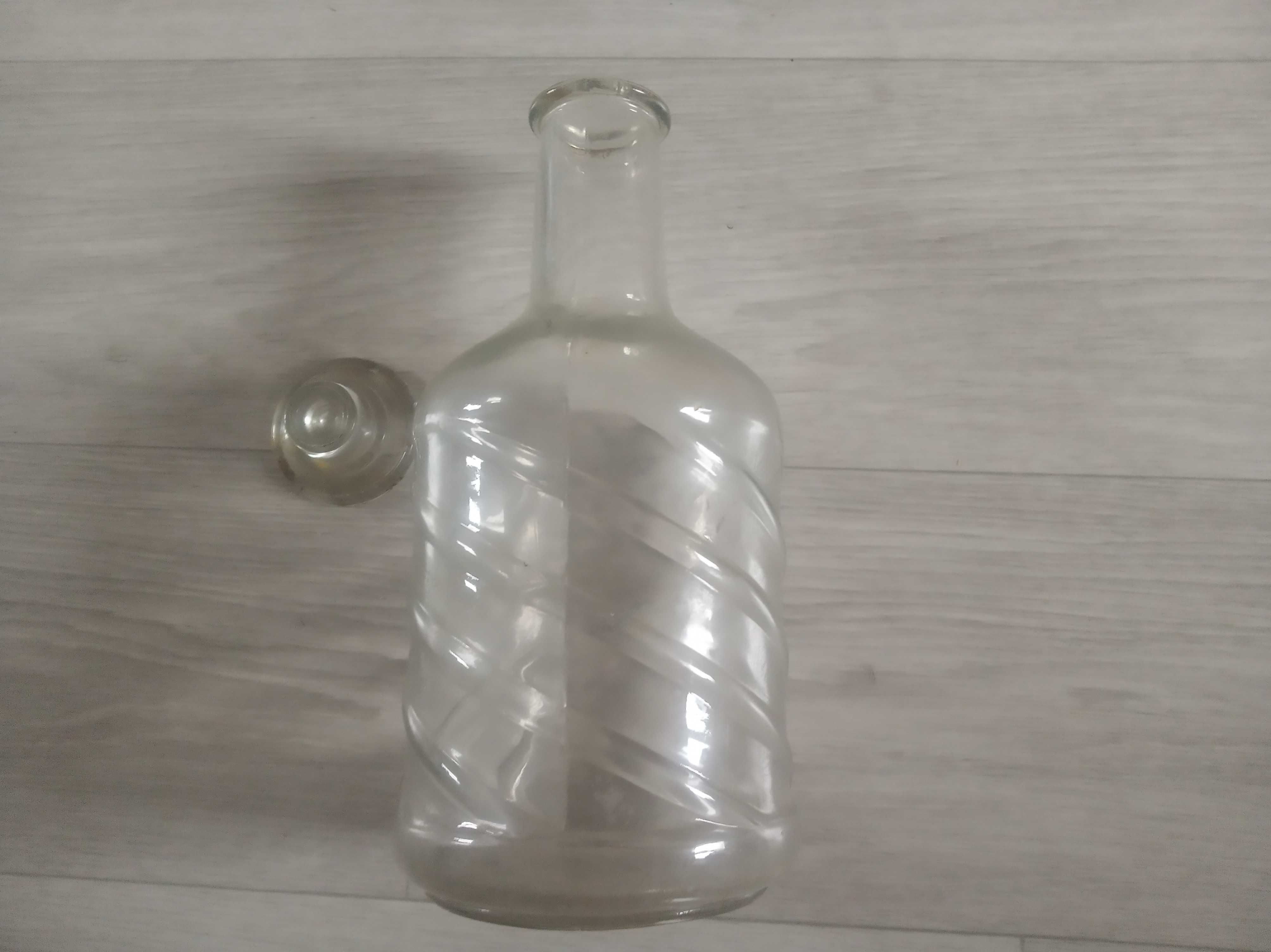 Продам посуду. Салатницы и графины