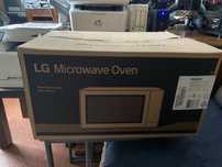 Микроволновая печь  LG MS-2044 V