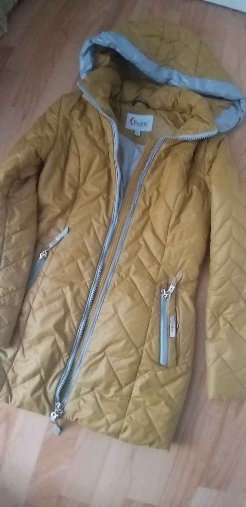 Демисезонные вещи продам