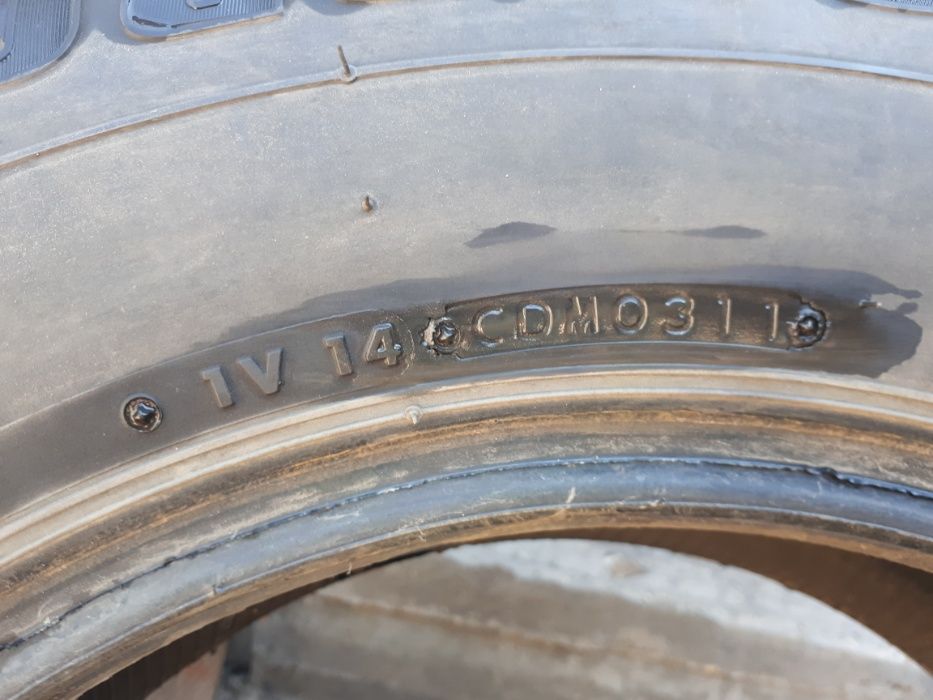Продаются шины 205/80R16 Bridgestone с дисками на Mitsubishi L200