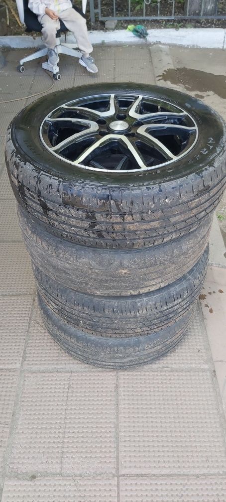Продам диски с резиной