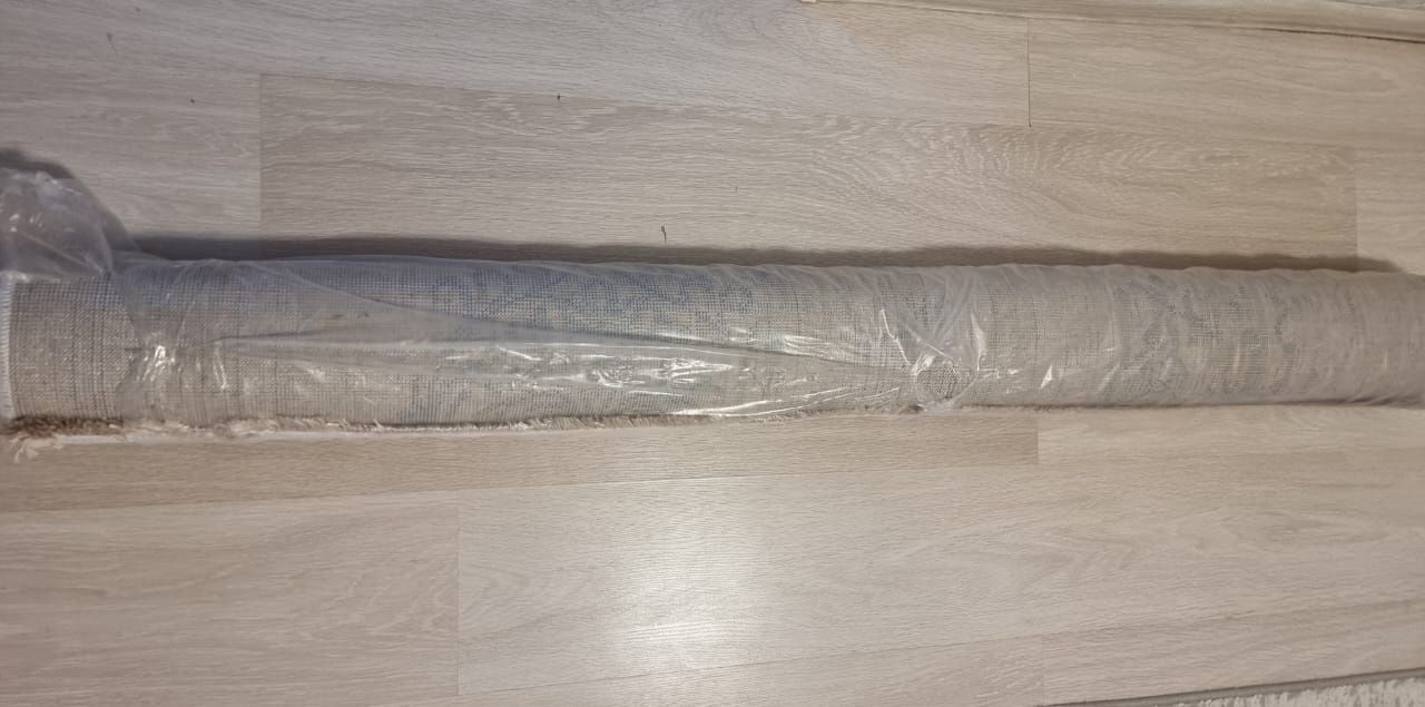 Продам новый ковёр шелк