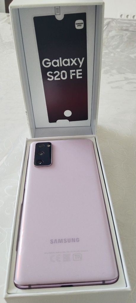 Galaxy s 20 FE самсунг