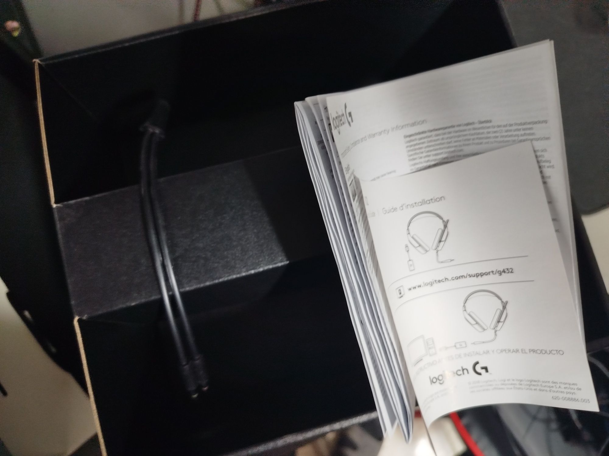 Продам наушники logitech g432