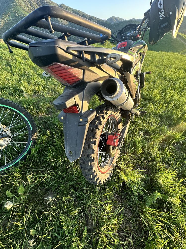 Продам эндуро Bamx 300 кубиков 5ти ступка механика