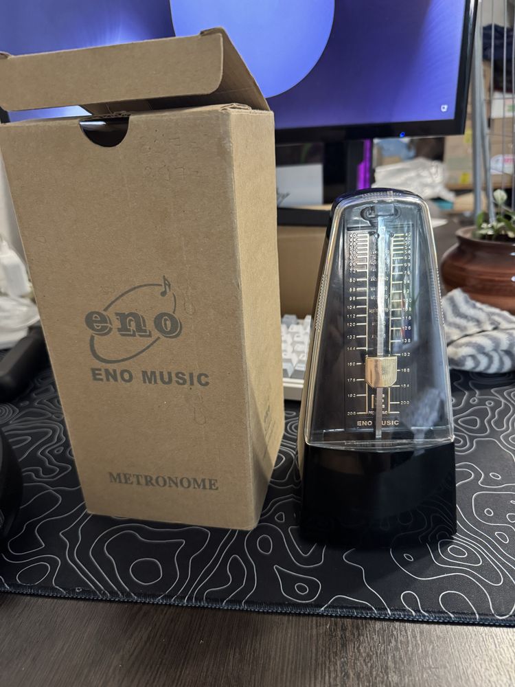 Продам новый метроном