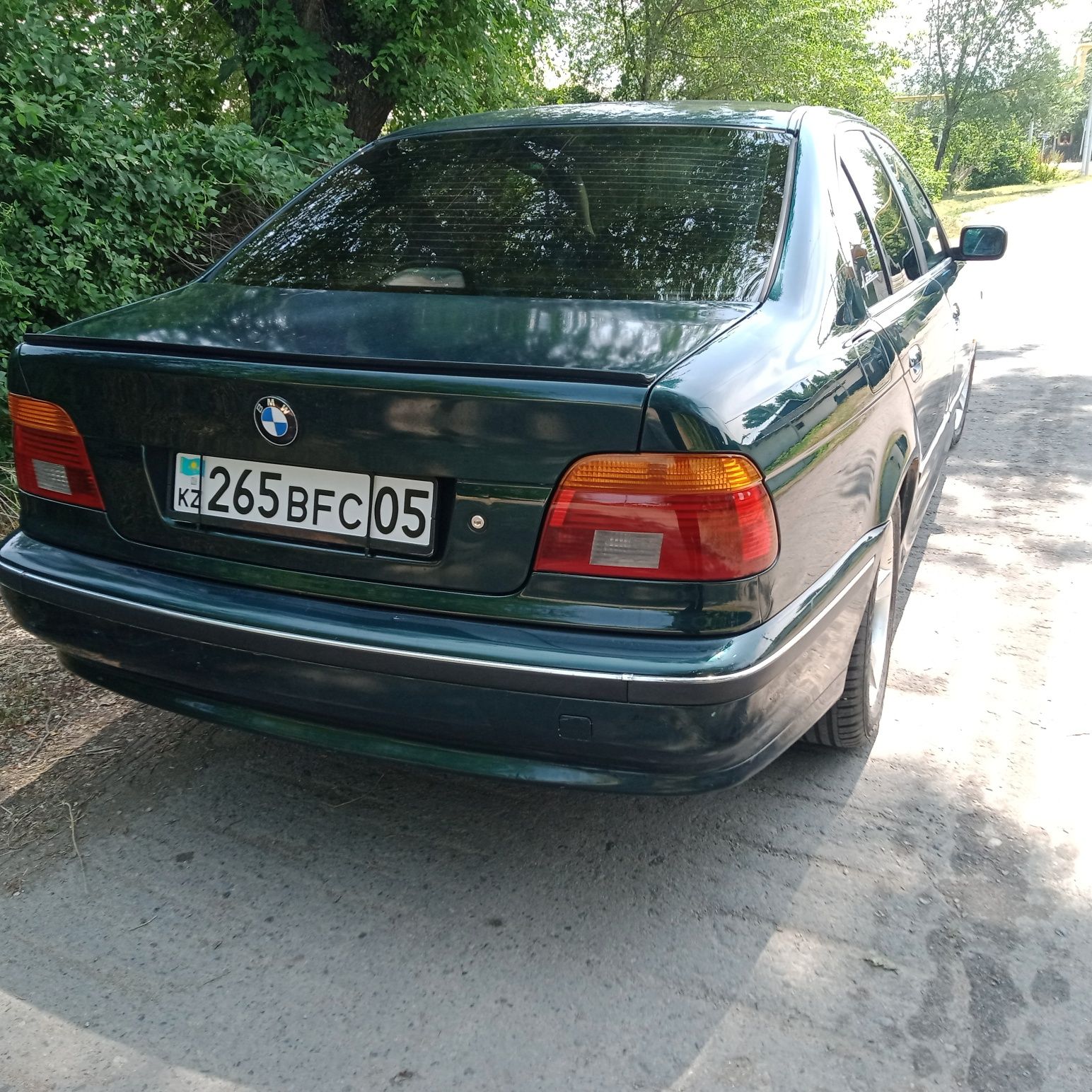 Продам Бмв е39 в хорошем состоянии.