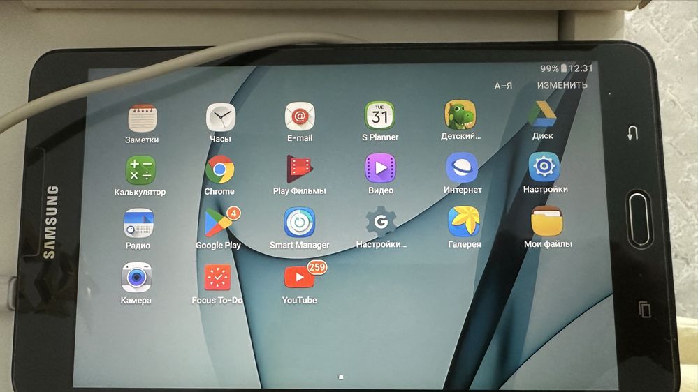 Планшет Samsung Galaxy Tab A  в отличном состоянии. Цена 15000