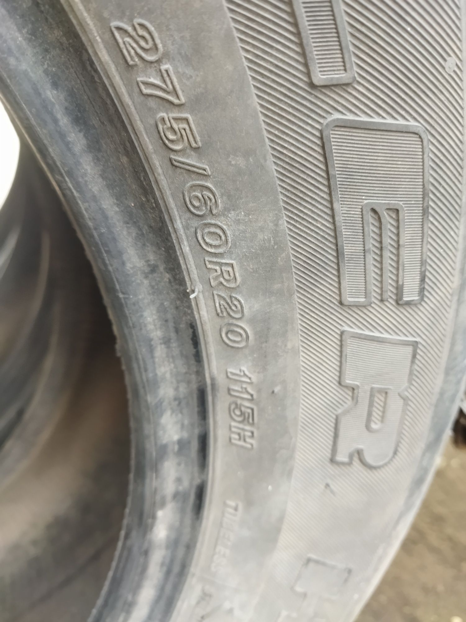 3 шины бриджстоун 275/60/20