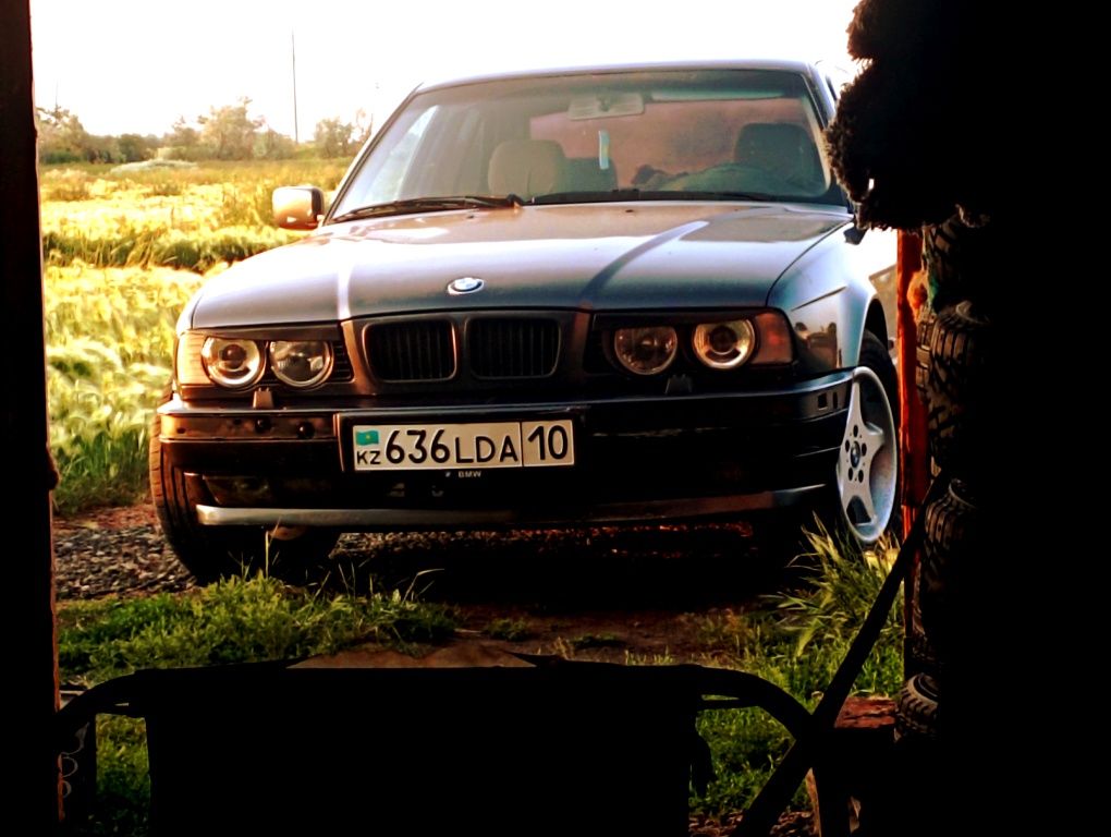 Продам БМВ  е 34