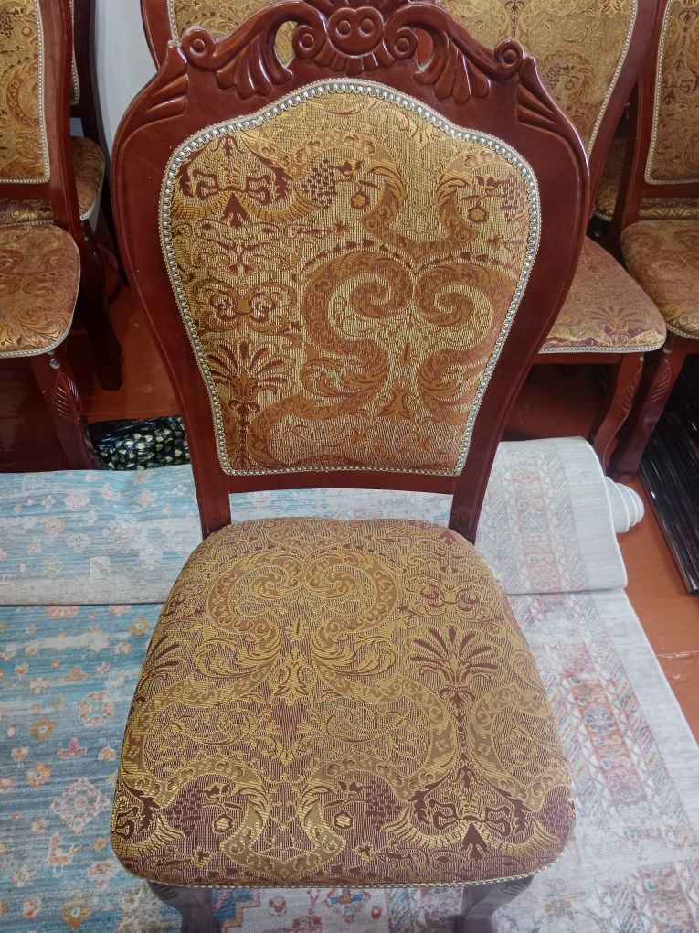 Стулья для гостинной