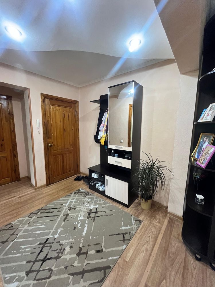Продается 2 комнатная квартира ул. Кабанбай Батыра 122