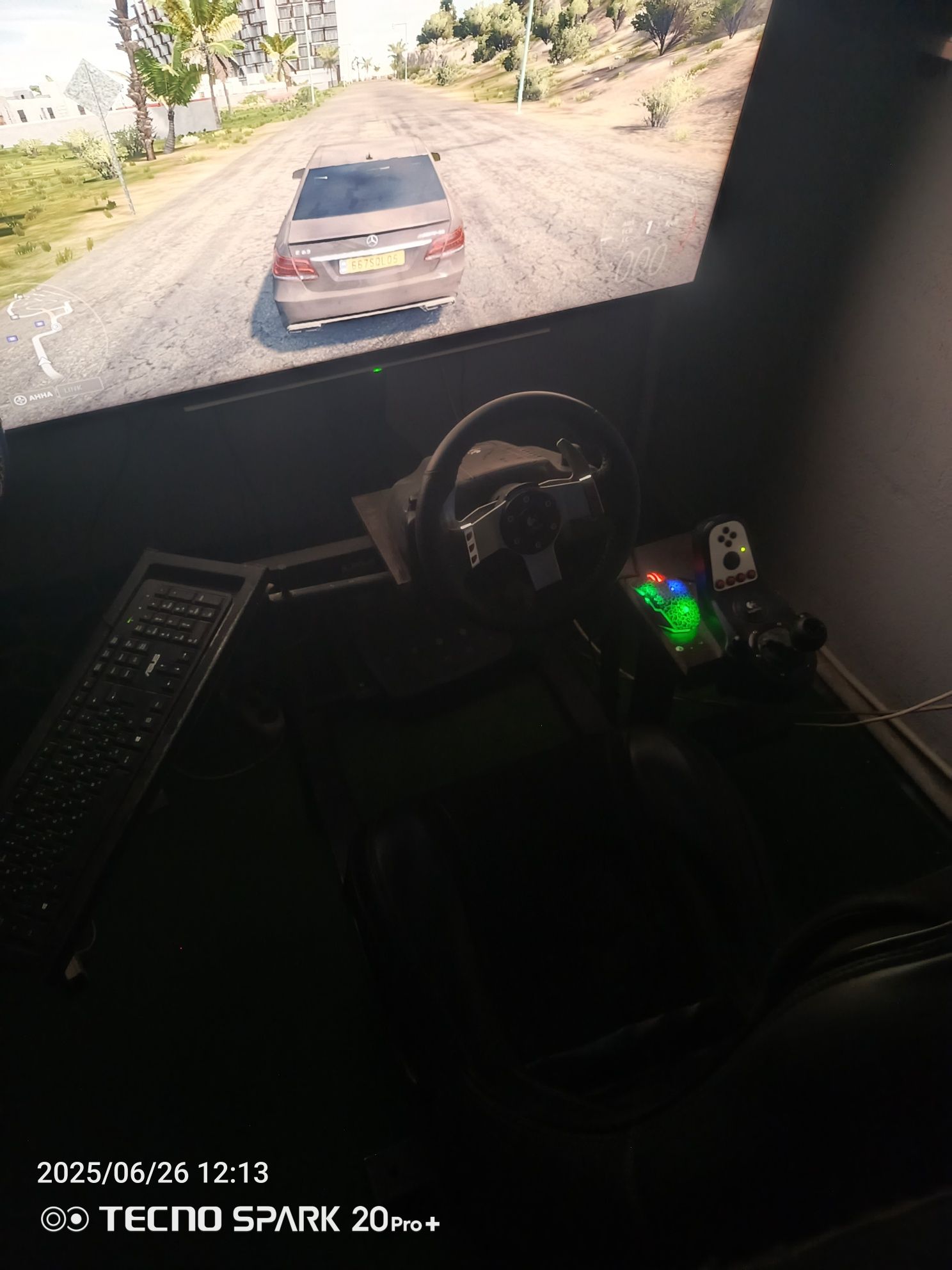 Продаётся кокпит и Игровой руль с игравым компьютерм комплекте