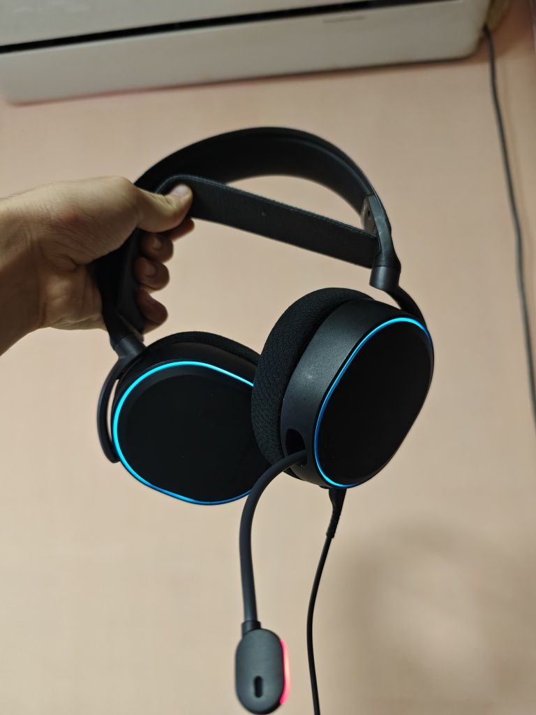Игровые наушники steel series arctis pro