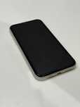 iPhone 11, с документами