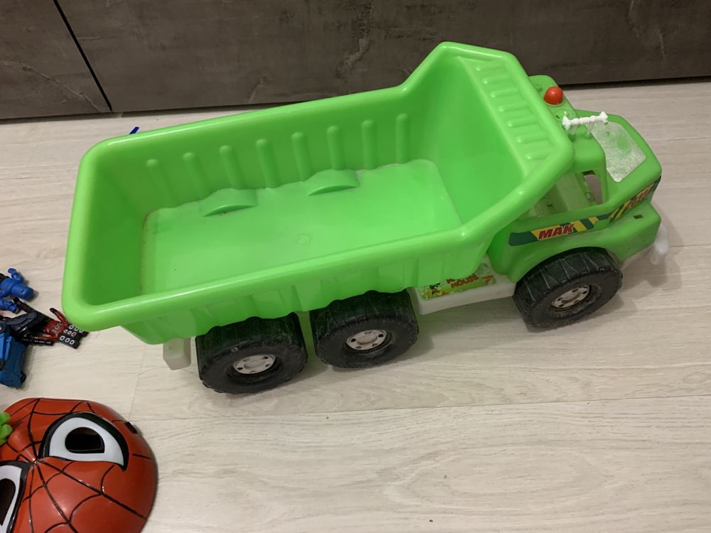 Пакет игрушек продам
