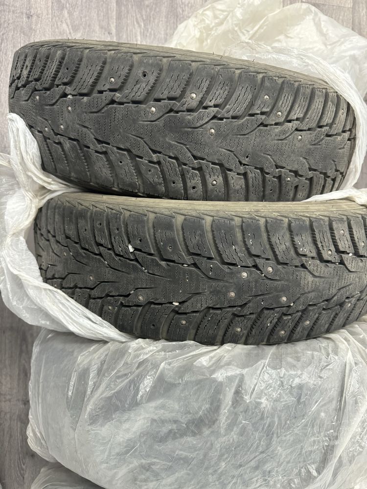 Колеса зимние на акцент R15